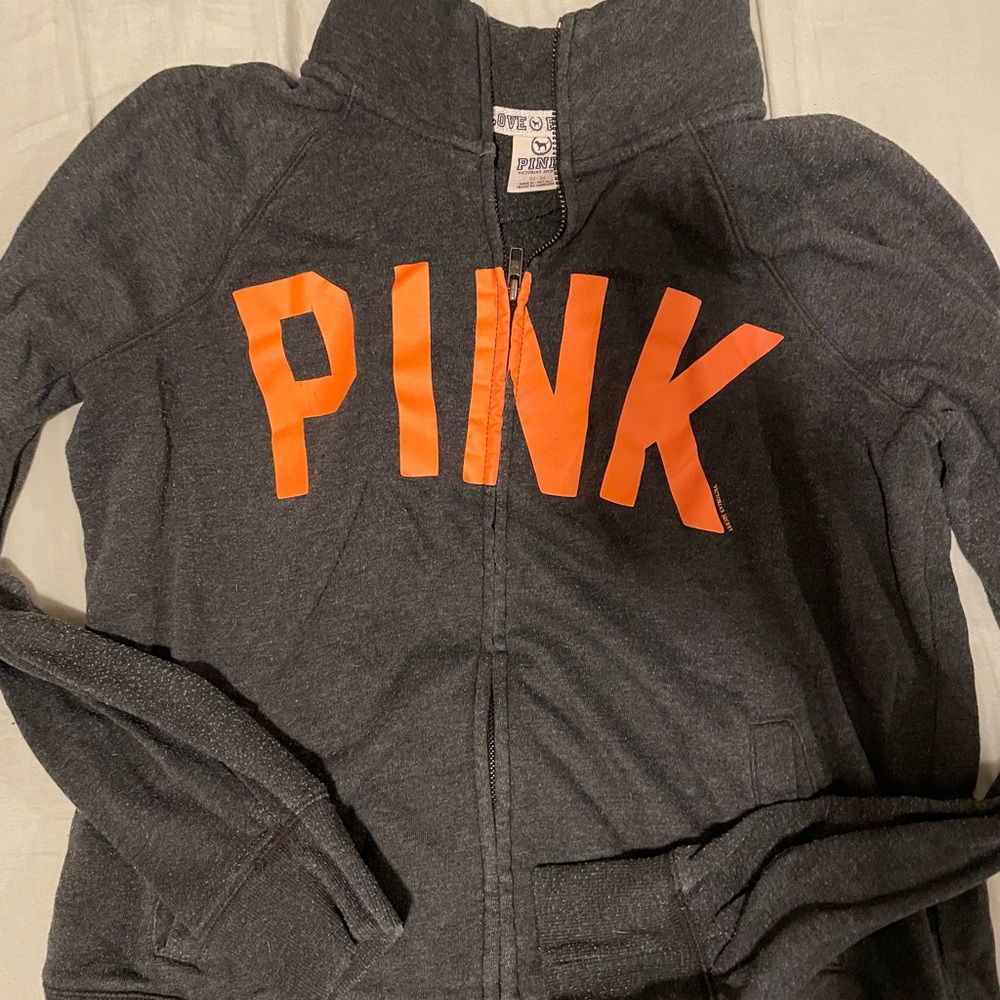 VS pink sweat suit